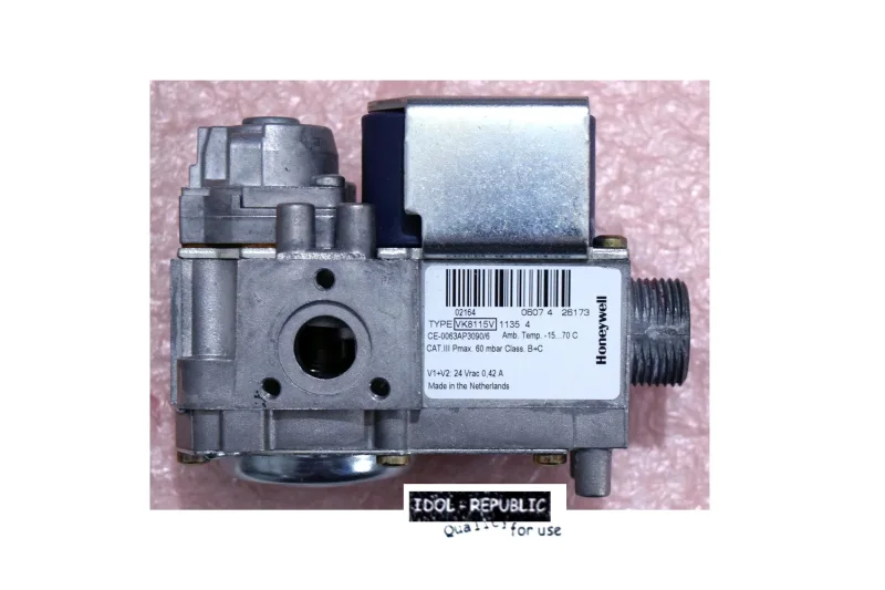 Buderus - 7099652 - Honeywell VK8115V 1135 4 Gasarmatur für GB122 - VK8115V1135